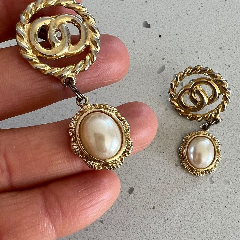Vtg Stunning RARE Statement Pearl Drop Dangle gold tone infinity Gift Large - Picture 4 of 6